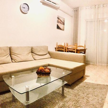 Cozy Apartment By The Sea Palangre 17 Торевиеха Екстериор снимка
